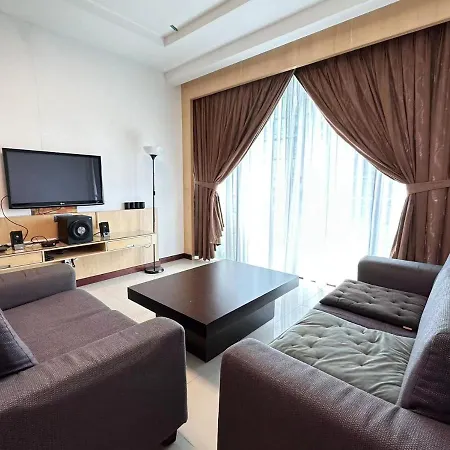 The Floorspace Imperial Suites Apartment 2 Kuching Exterior photo