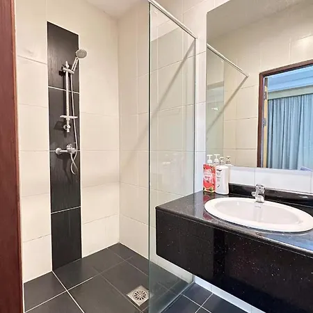 The Floorspace Imperial Suites Apartment 2 Kuching Exterior photo