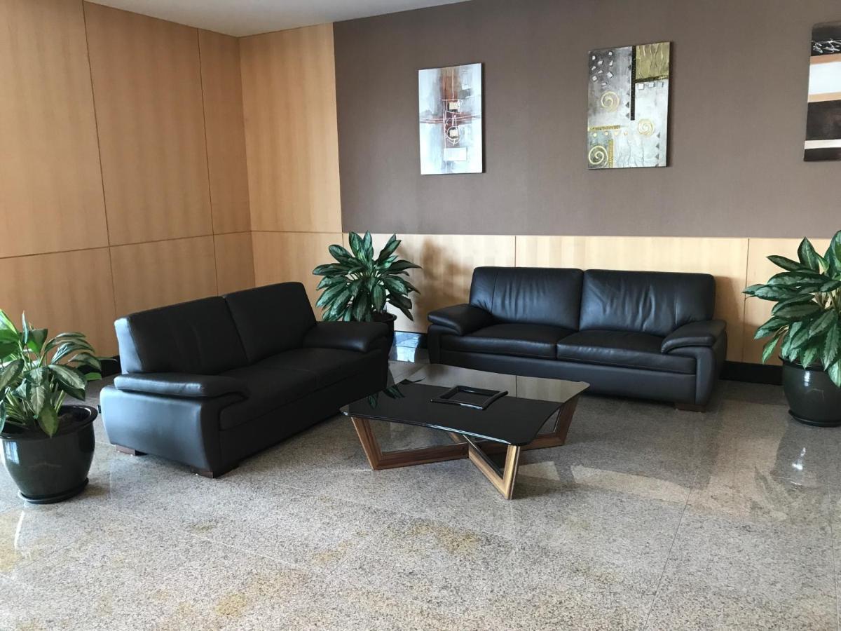 The Floorspace Imperial 2 Apartment *