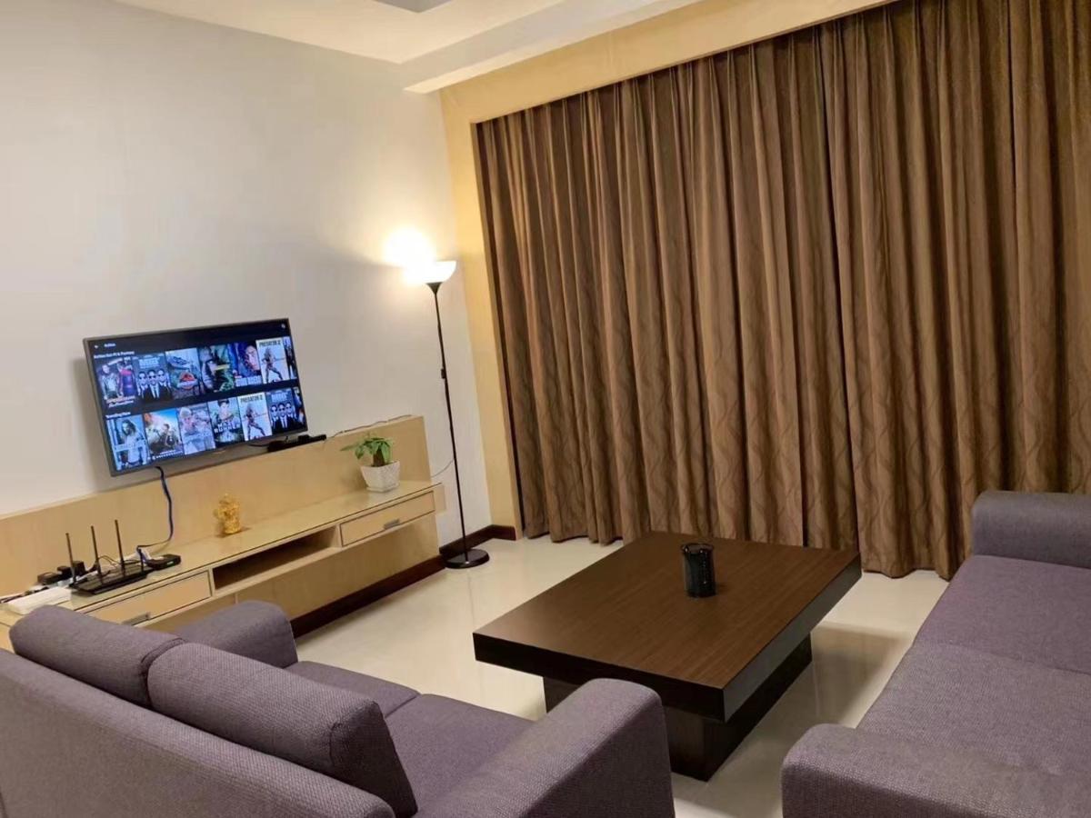 The Floorspace Imperial 2 Apartment *